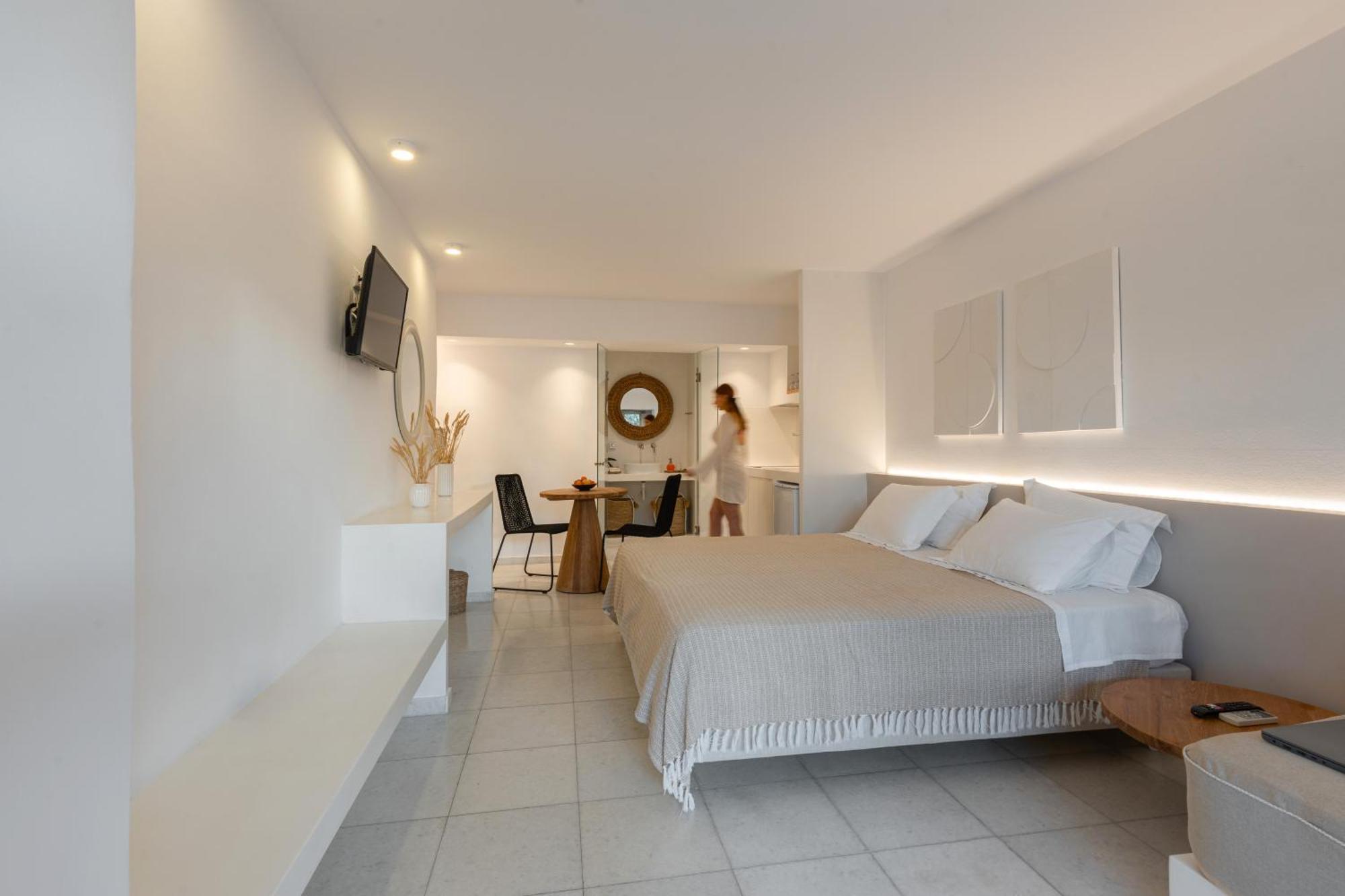 Perivoli Rooms Páros Habitación foto